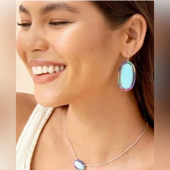 Kendra Scott Earrings - Picture 3 of 6